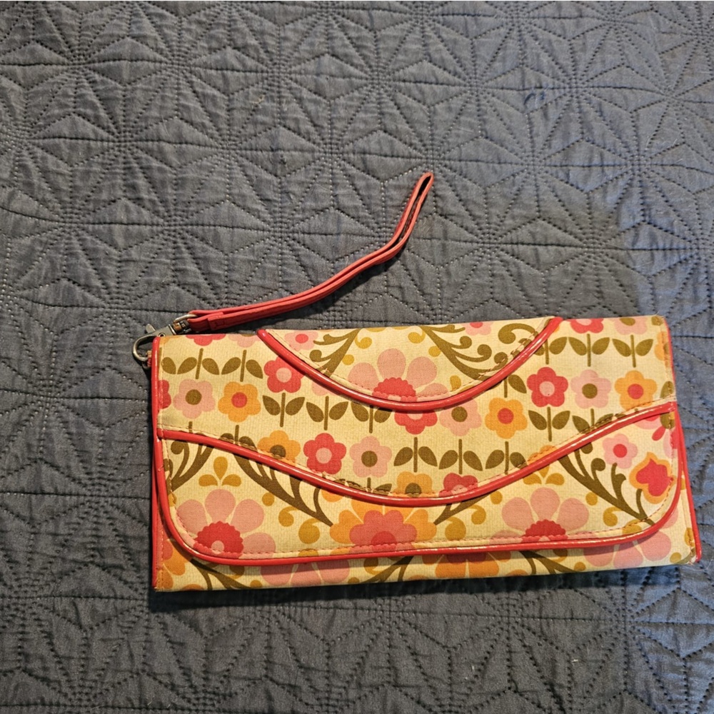 Vera Bradley Folkloric Clutch